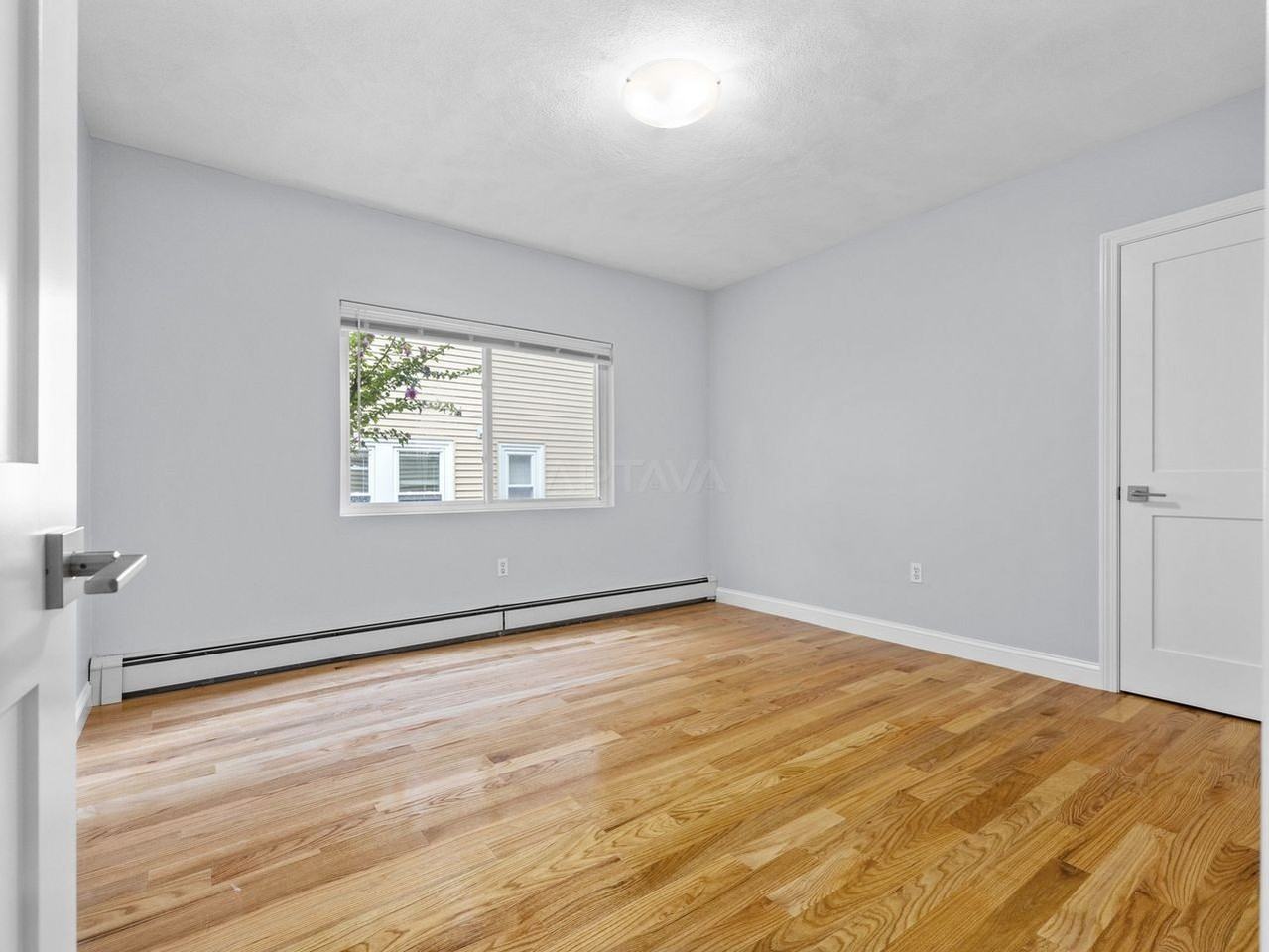 17 Tesla Ave #1 - Photo 2 of 10