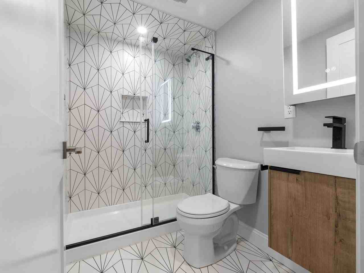 17 Tesla Ave #1 - Photo 3 of 10