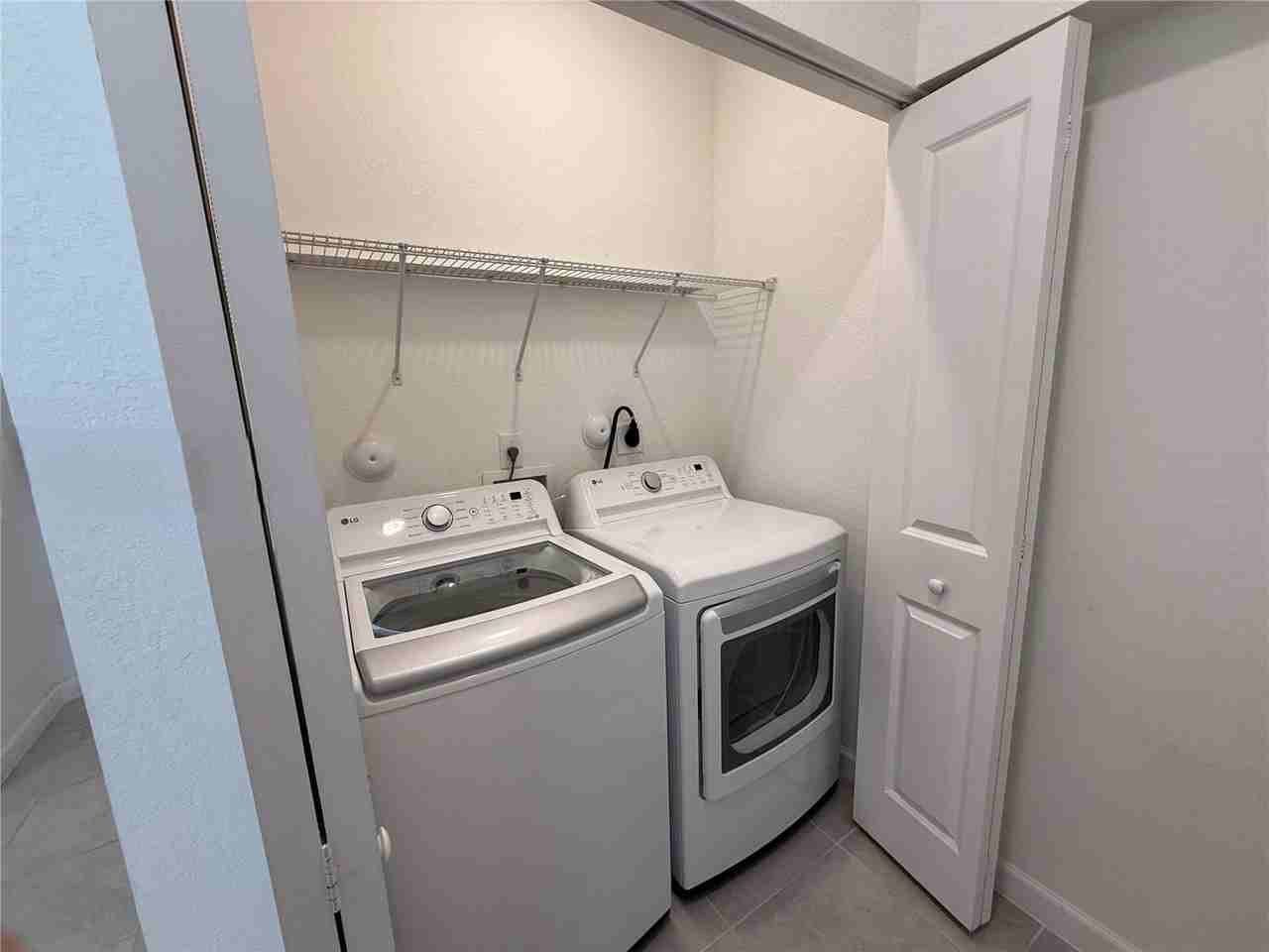 12845 Nw 24th Ave - Photo 6 of 8