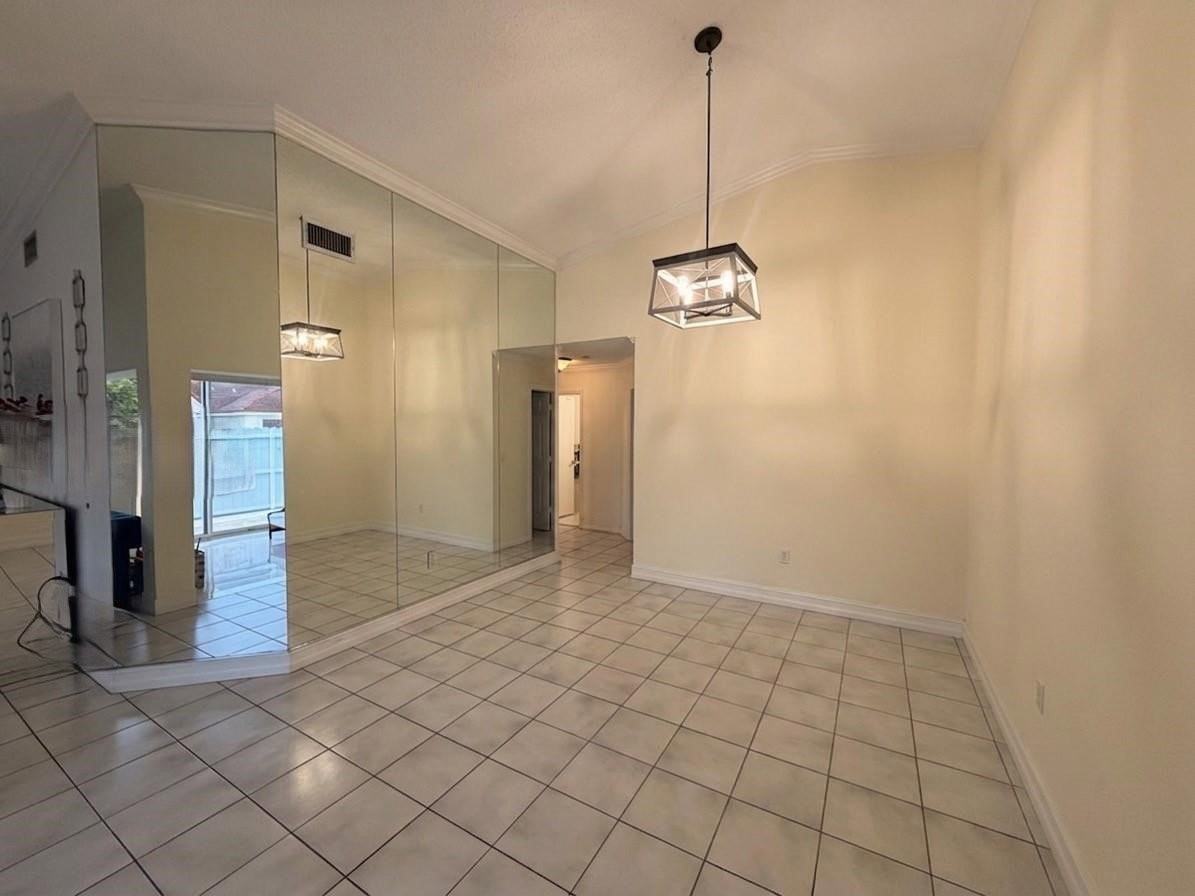 14401 Sw 114th St - Photo 6 of 8