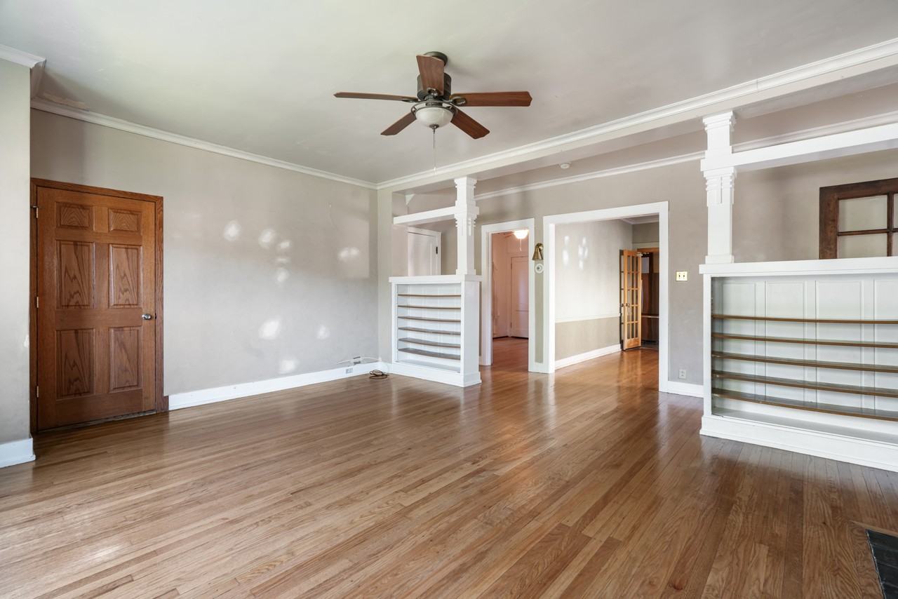309 Chicago Ave #1 - Photo 4 of 23