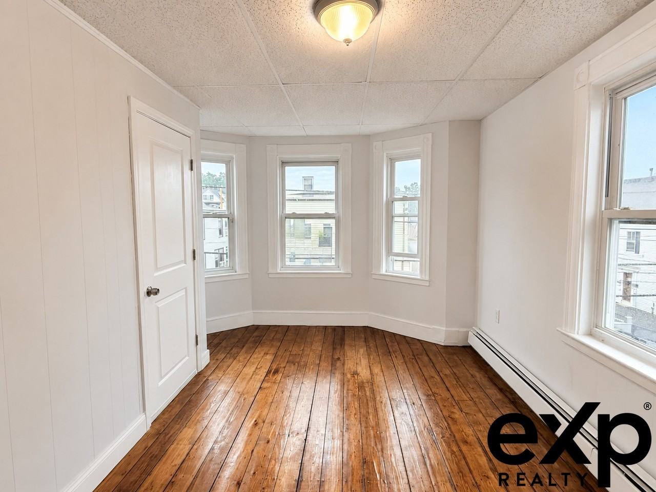 24 Tracey St #2 - Photo 6 of 9