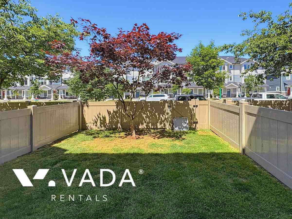 19525 73 Ave - Photo 3 of 24