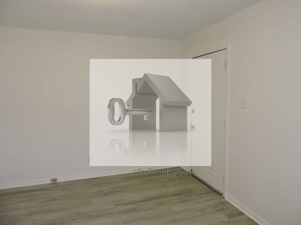 2203 Eliasberg St - Photo 2 of 10