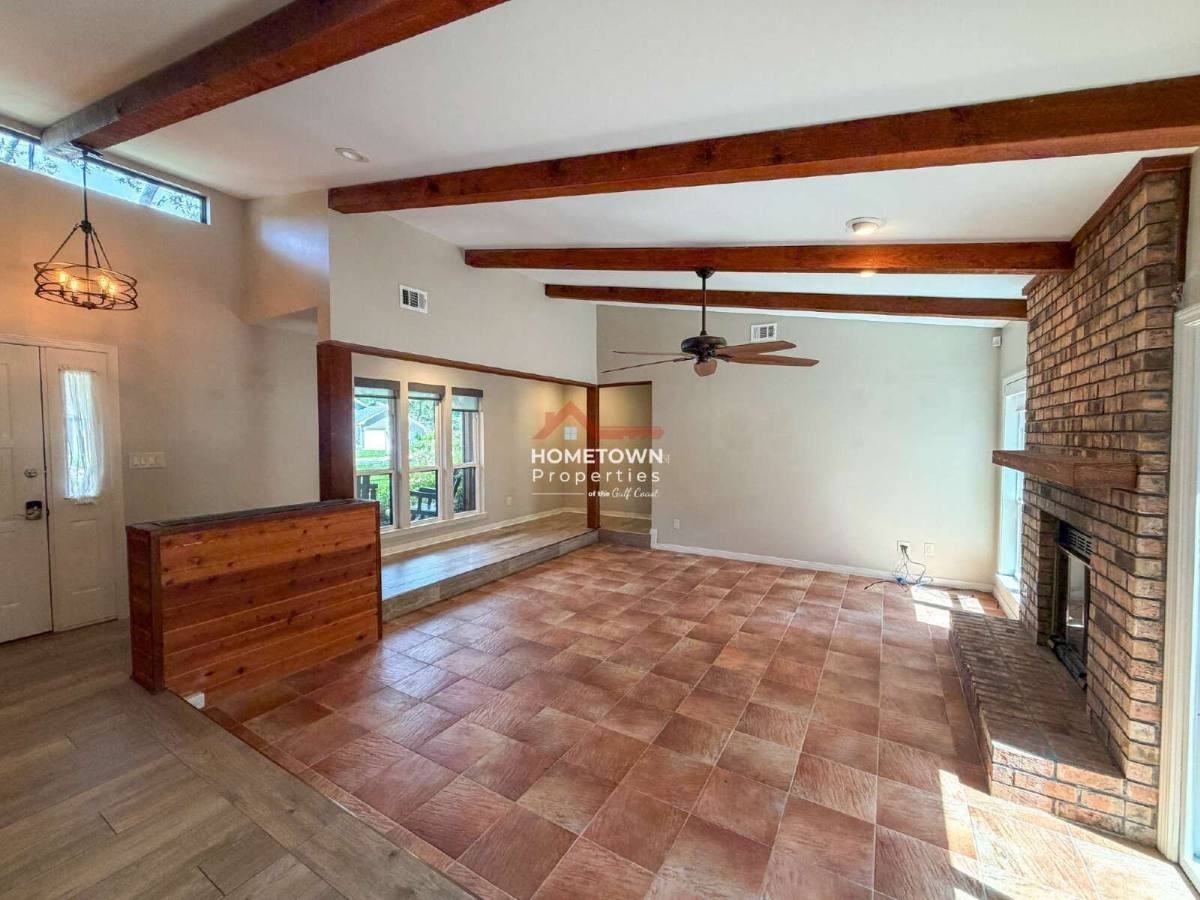 7707 Beechwood Dr - Photo 2 of 10