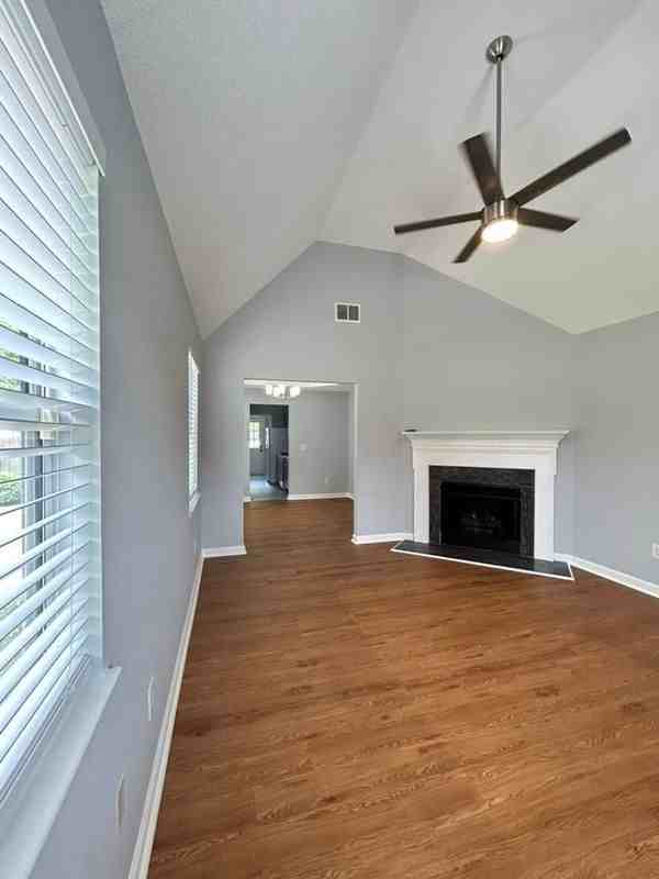 90 Pointe North Dr - Photo 3 of 41