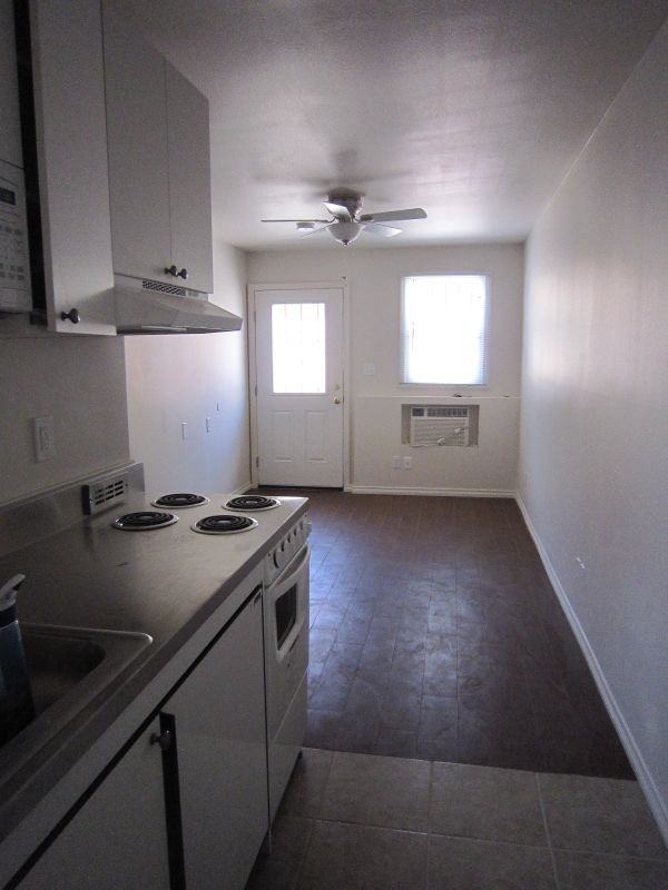1316 W 18th St - Photo 5 of 6
