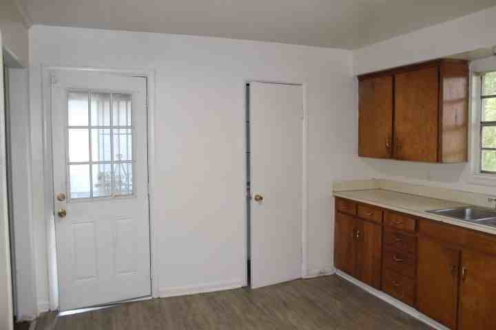 1 Sheffield Dr - Photo 3 of 23