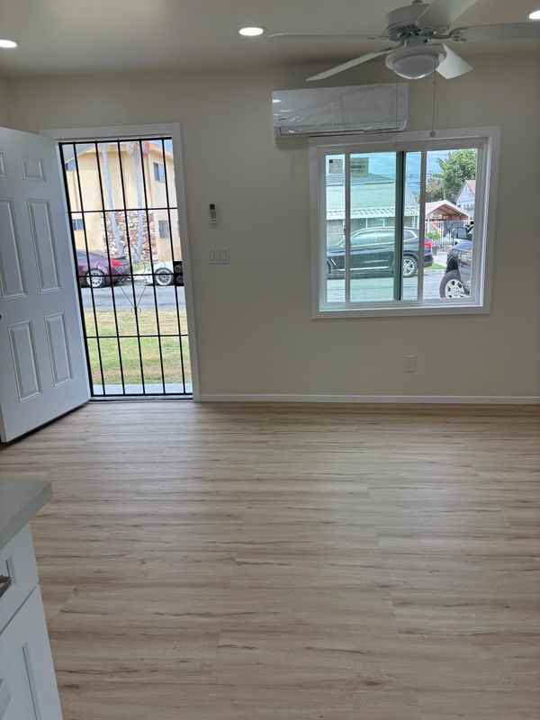 12437 Rose Ave - Photo 2 of 7