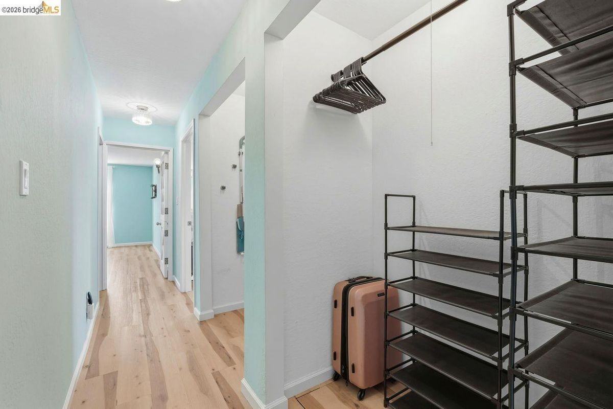 2269 Cypress Ave - Photo 3 of 33