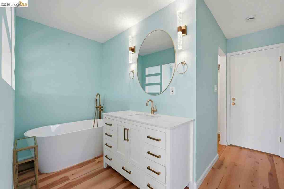 2269 Cypress Ave - Photo 6 of 33