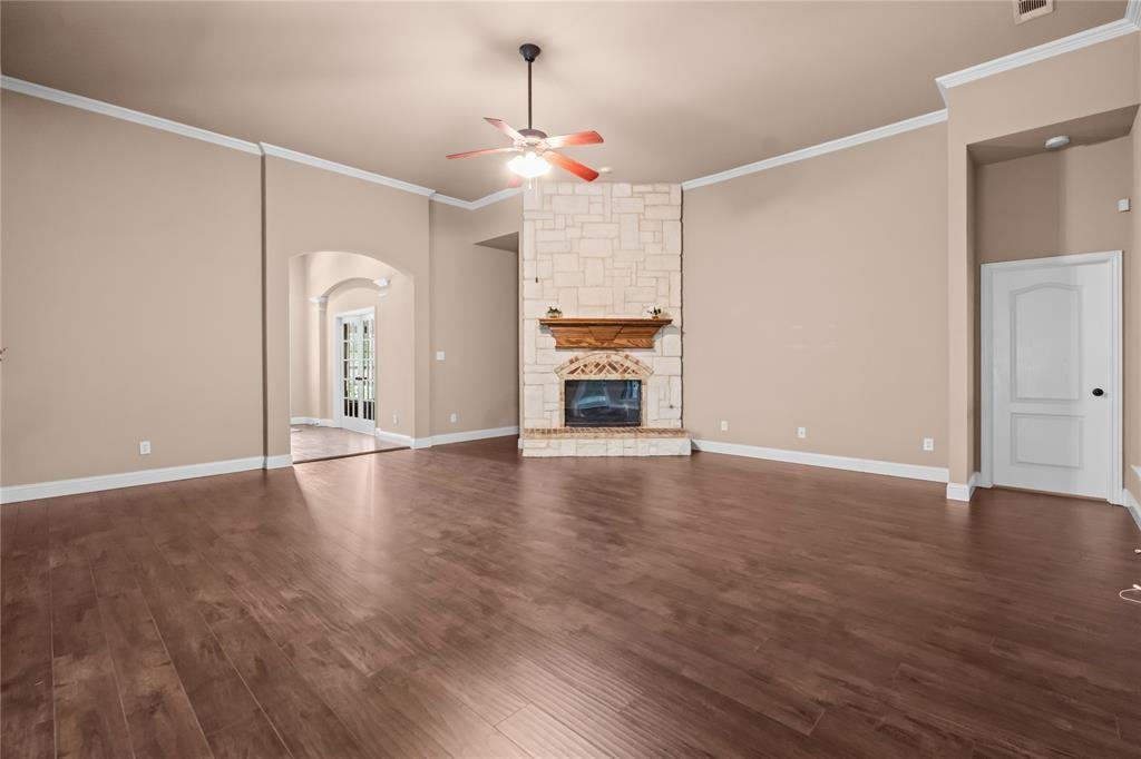 1731 Teakwood Dr - Photo 7 of 39