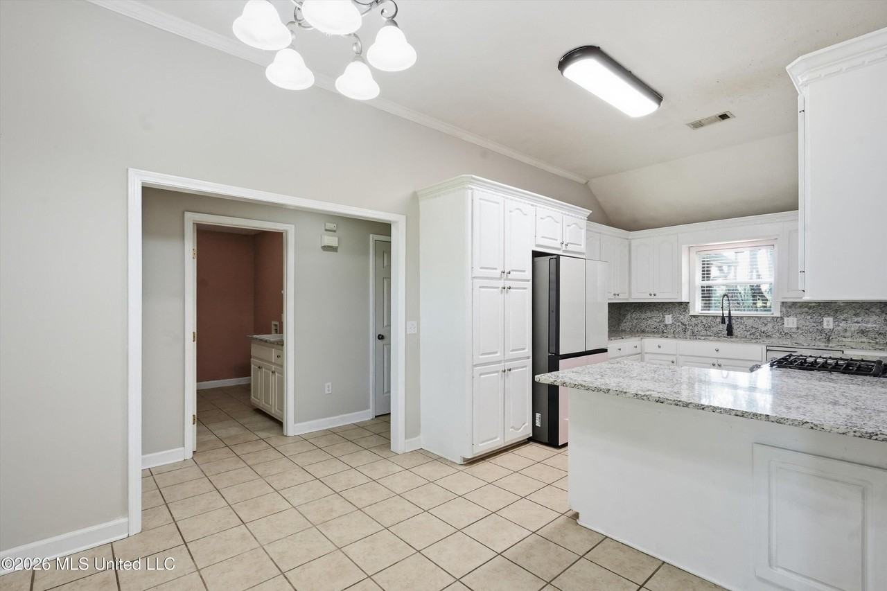 249 Cherry Bark Dr - Photo 4 of 45