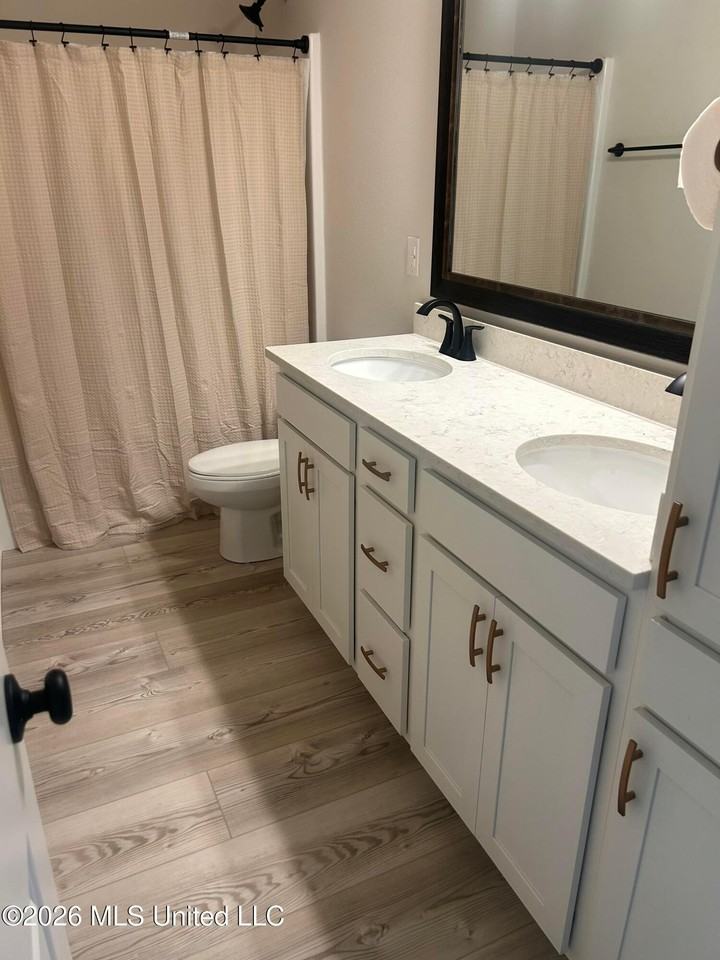 7719 Claymont Cir - Photo 4 of 13