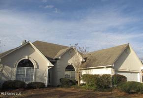 featured image of 201 Apple Blossom Cir