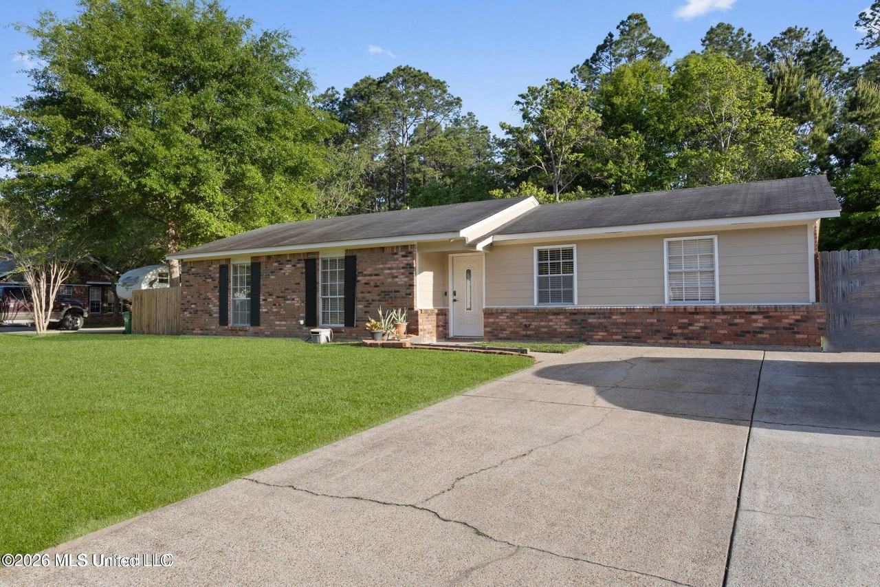 12916 Rosemont St - Photo 2 of 21