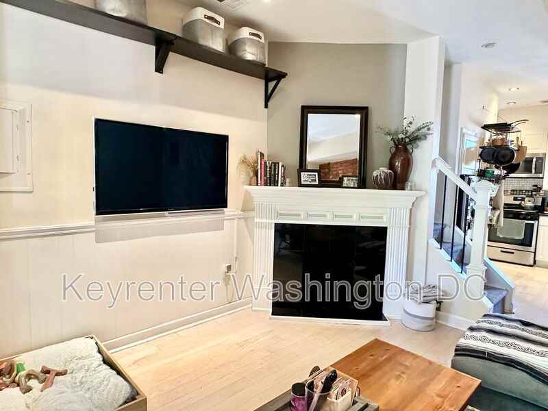 55 Todd Pl Ne #NE - Photo 6 of 30
