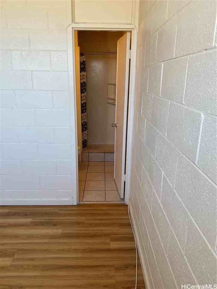 326 Iolani Ave #8 - Photo 3 of 10