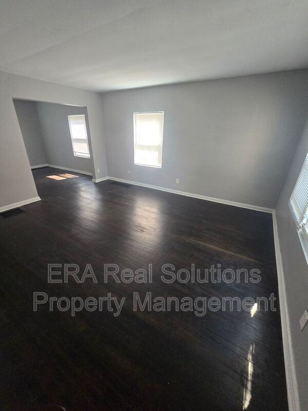 2920 Ruhl Ave - Photo 4 of 26