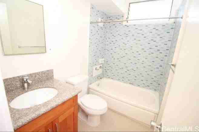 1546 Pensacola St #6 - Photo 7 of 10