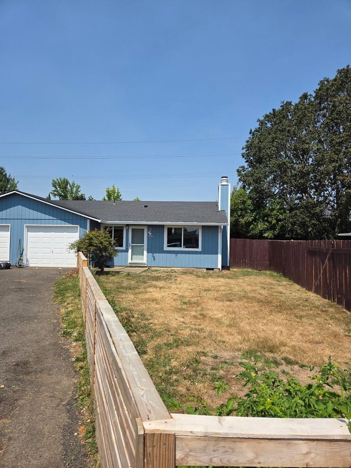 2780 N Davis Ct - Photo 2 of 25