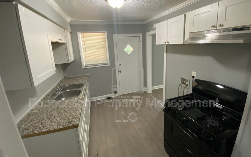 800 Dawn Cv - Photo 3 of 14