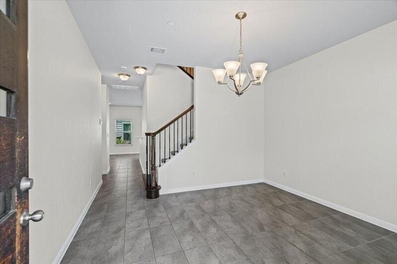 1502 Airedale Rd - Photo 3 of 28