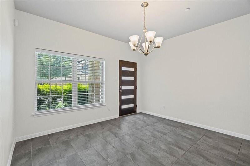 1502 Airedale Rd - Photo 4 of 28