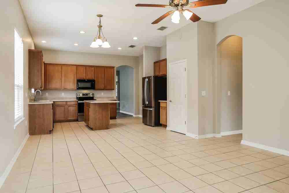 3917 Leatherwood Dr - Photo 5 of 16