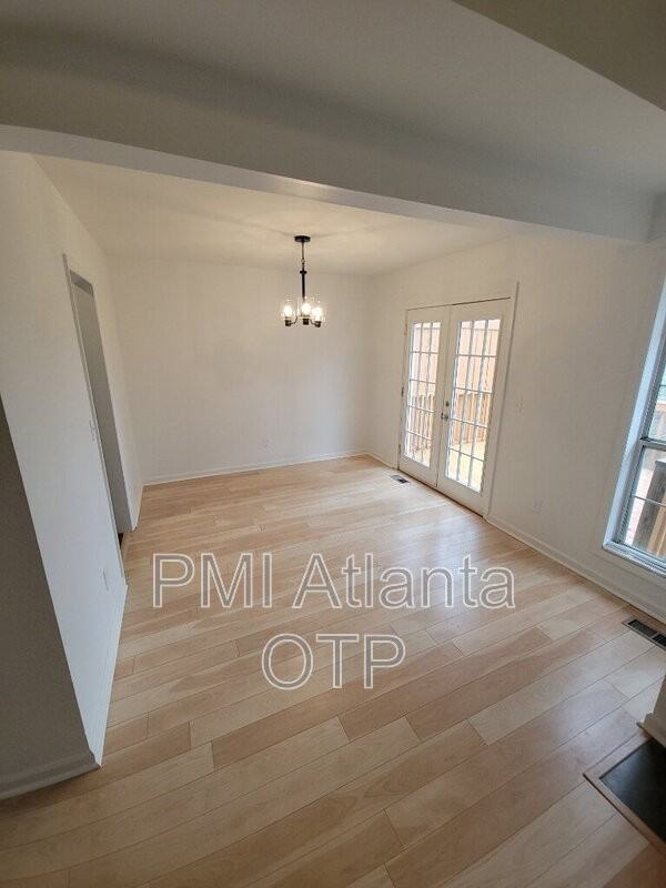 1782 Millview Dr - Photo 5 of 20