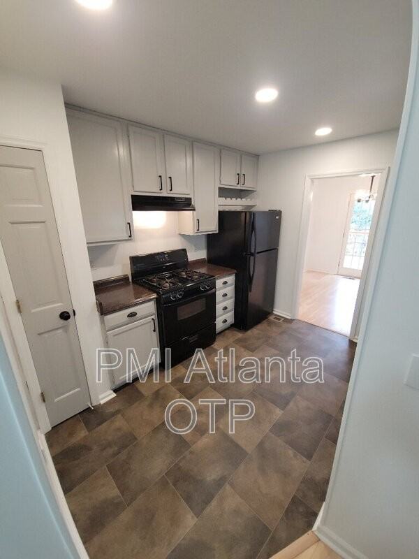 1782 Millview Dr - Photo 7 of 20