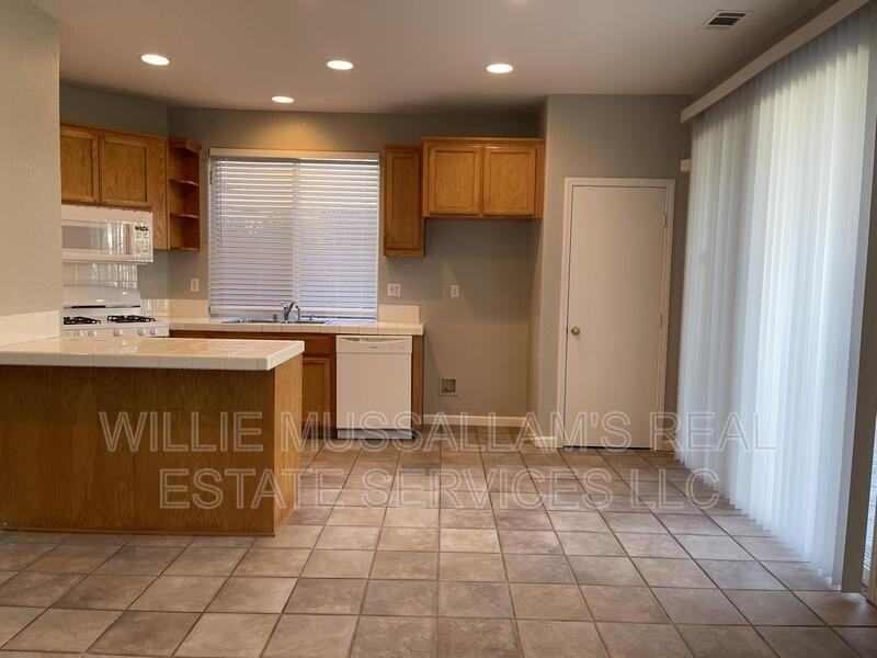 4117 Rogers Canyon Rd - Photo 6 of 19