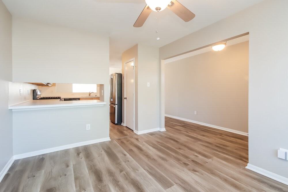 10815 Malden Dr - Photo 5 of 16