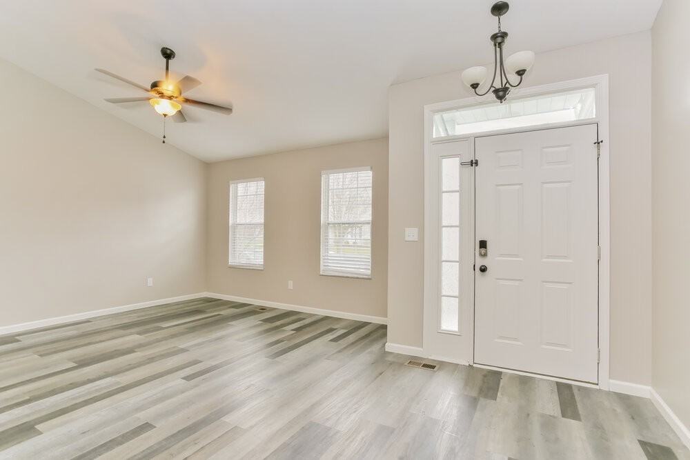 445 Oak Meadow Dr - Photo 6 of 18