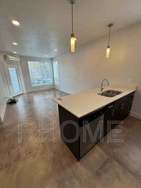 965 W 850 S #318 - Photo 4 of 12