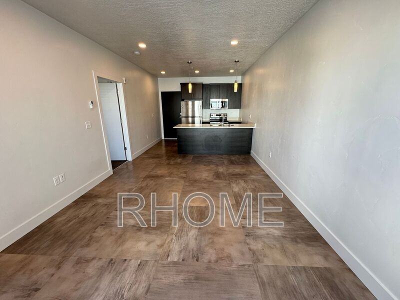 965 W 850 S #318 - Photo 5 of 12