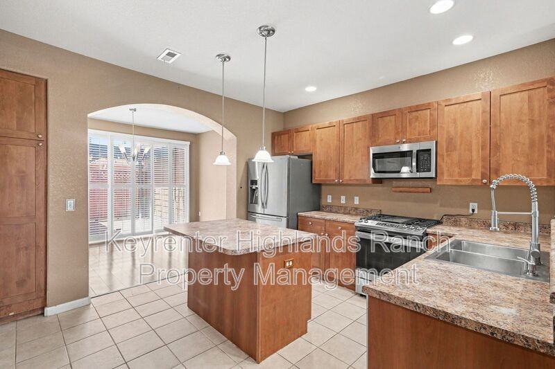 8546 Gold Peak Ln #B - Photo 3 of 23