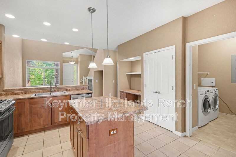 8546 Gold Peak Ln #B - Photo 5 of 23