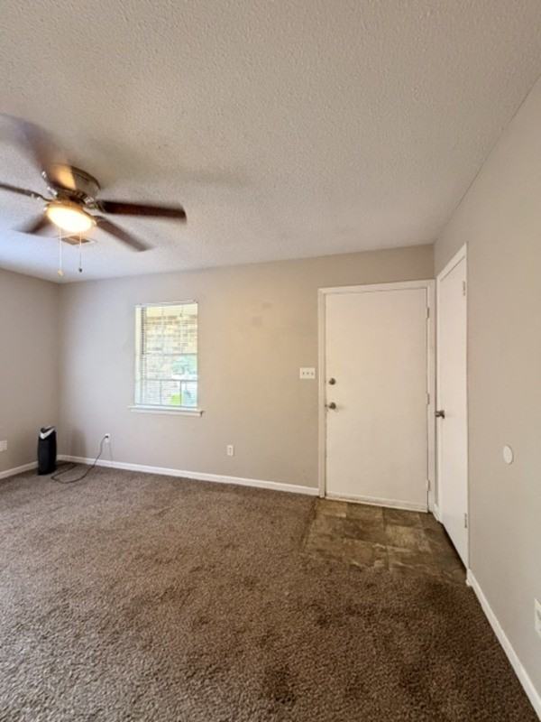 2116 Greenoaks Rd #1B - Photo 3 of 16