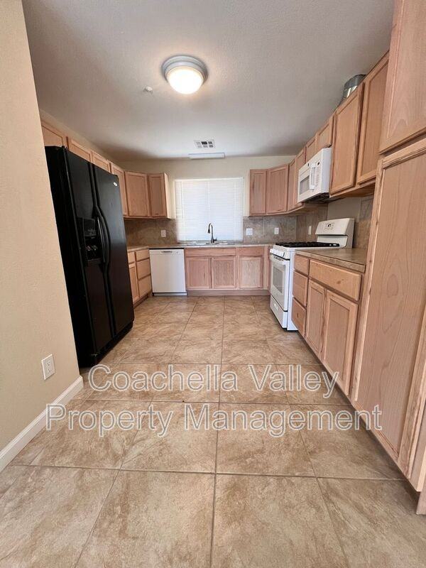 66437 3rd St - Photo 5 of 20