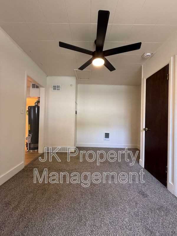 413 6th St S - Photo 7 of 16