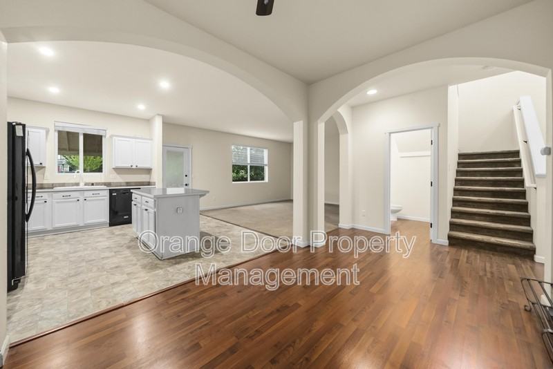 2306 165th St E - Photo 3 of 44