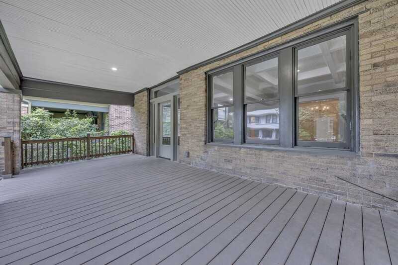 1230 29th St S - Photo 5 of 43