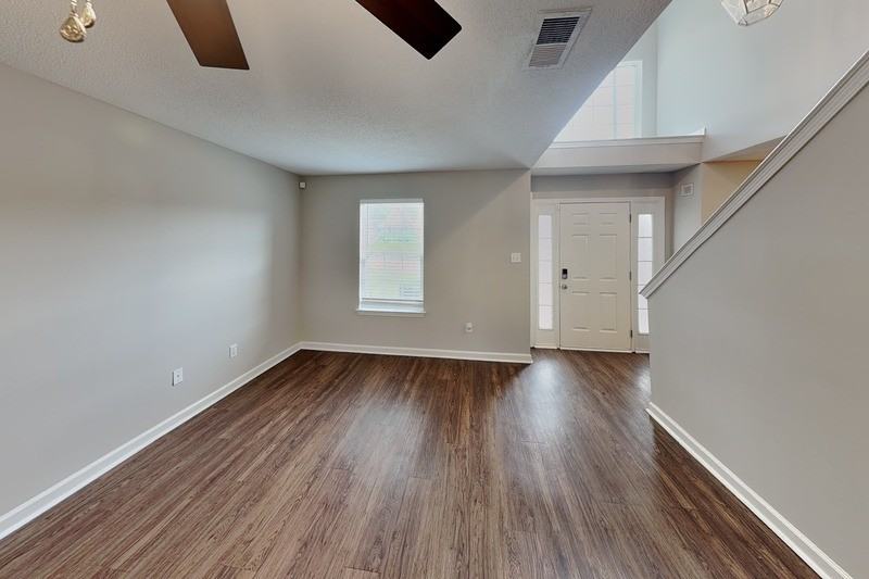 1071 Red Fern Cir E - Photo 3 of 17