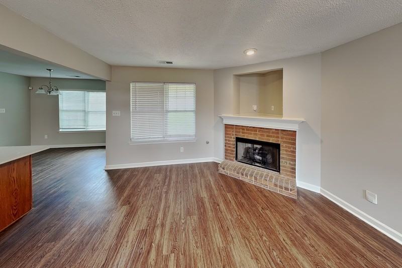 1071 Red Fern Cir E - Photo 4 of 17