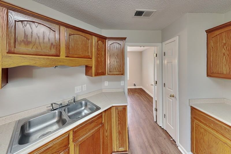 1071 Red Fern Cir E - Photo 5 of 17