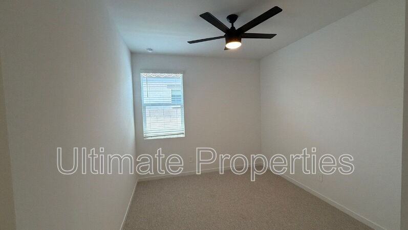 17866 W Washington St - Photo 6 of 18