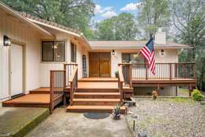 featured image of 6561 Trinity Way