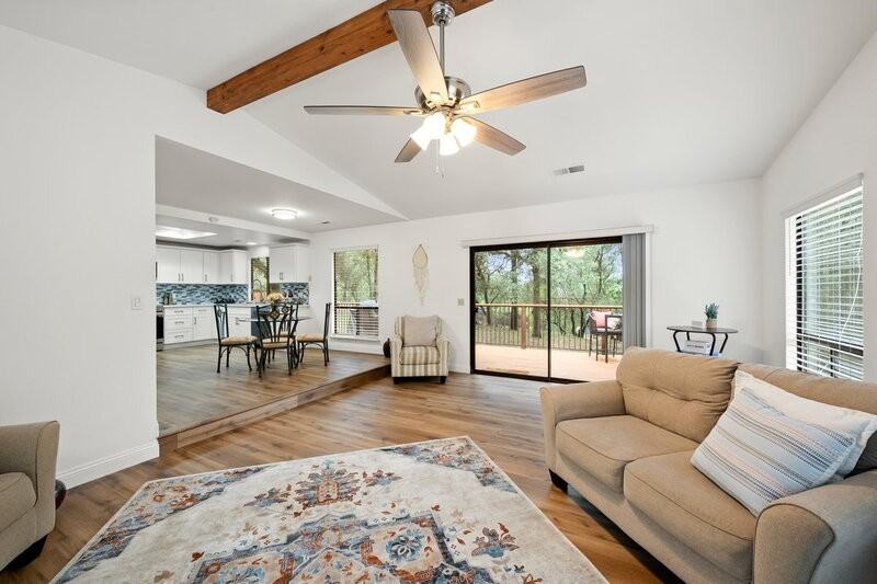 6561 Trinity Way - Photo 3 of 26