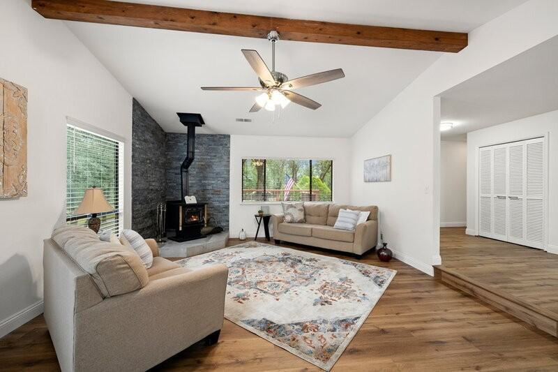 6561 Trinity Way - Photo 4 of 26